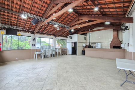 Apartamento à venda com 53m², 2 quartos e 1 vaga Apartamento à venda com 53m², 2 quartos e 1 vagaÁrea comum - Salão de festas