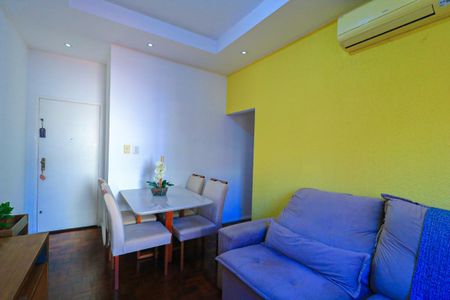 Apartamento à venda com 50m², 2 quartos e sem vaga Apartamento à venda com 50m², 2 quartos e sem vagaSala