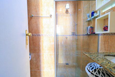 Apartamento à venda com 50m², 2 quartos e sem vaga Apartamento à venda com 50m², 2 quartos e sem vagaBanheiro da Suíte