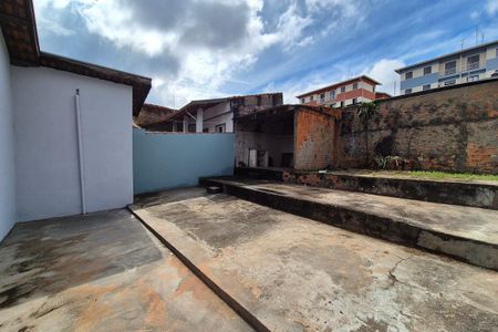 Casa para alugar com 300m², 3 quartos e 1 vaga Casa para alugar com 300m², 3 quartos e 1 vagaQuintal