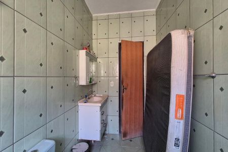 Casa para alugar com 300m², 3 quartos e 1 vaga Casa para alugar com 300m², 3 quartos e 1 vagaBanheiro