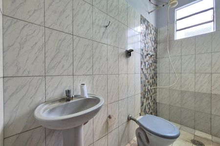 Casa para alugar com 300m², 3 quartos e 1 vaga Casa para alugar com 300m², 3 quartos e 1 vagaBanheiro da Suíte