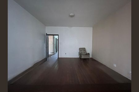 Casa para alugar com 283m², 3 quartos e 3 vagas