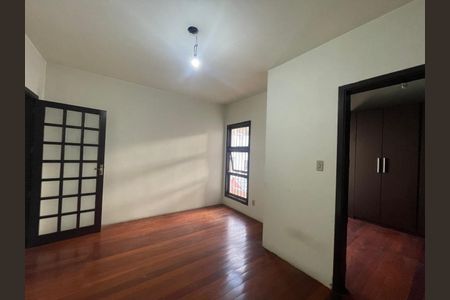 Casa para alugar com 283m², 3 quartos e 3 vagas