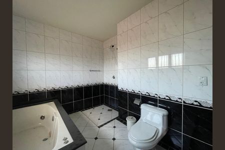Casa para alugar com 283m², 3 quartos e 3 vagas