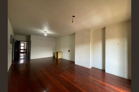 Casa para alugar com 283m², 3 quartos e 3 vagas