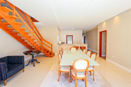 Sala de casa de condomínio para alugar com 5 quartos, 300m² em Jardim Portal dos Ipês, Indaiatuba