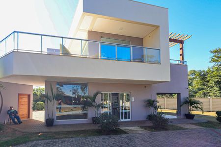 Casa de condomínio para alugar com 300m², 5 quartos e 4 vagas Casa de condomínio para alugar com 300m², 5 quartos e 4 vagasÁrea comum - Academia