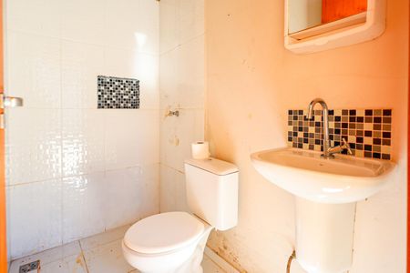 Casa de condomínio para alugar com 300m², 5 quartos e 4 vagas Casa de condomínio para alugar com 300m², 5 quartos e 4 vagasBanheiro Piscina