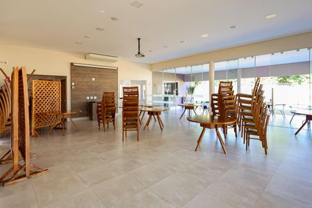 Casa de condomínio para alugar com 300m², 5 quartos e 4 vagas Casa de condomínio para alugar com 300m², 5 quartos e 4 vagasÁrea comum - Salão de festas