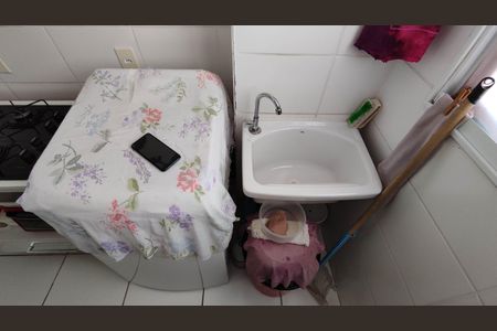 Apartamento para alugar com 48m², 2 quartos e sem vaga Apartamento para alugar com 48m², 2 quartos e sem vagaCozinha e Área de Serviço