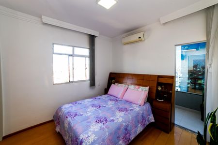 Apartamento à venda com 165m², 3 quartos e 2 vagasSuíte