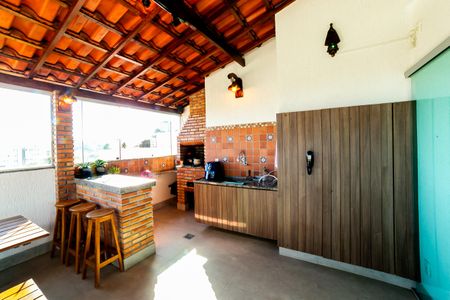 Apartamento à venda com 165m², 3 quartos e 2 vagasCobertura