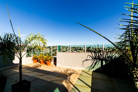 Apartamento à venda com 165m², 3 quartos e 2 vagasCobertura