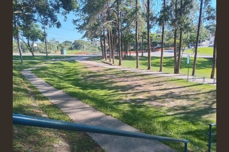 Casa de condomínio para alugar com 109m², 2 quartos e 2 vagas Casa de condomínio para alugar com 109m², 2 quartos e 2 vagasÁrea Verde
