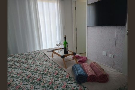 Casa de condomínio para alugar com 109m², 2 quartos e 2 vagas Casa de condomínio para alugar com 109m², 2 quartos e 2 vagasQuarto