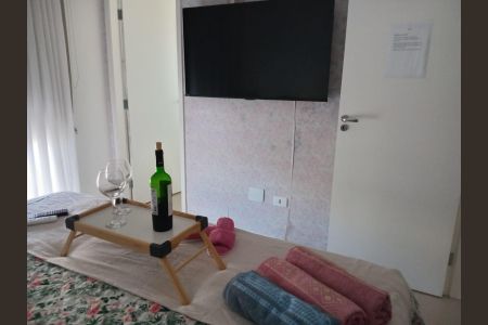 Casa de condomínio para alugar com 109m², 2 quartos e 2 vagas Casa de condomínio para alugar com 109m², 2 quartos e 2 vagasQuarto