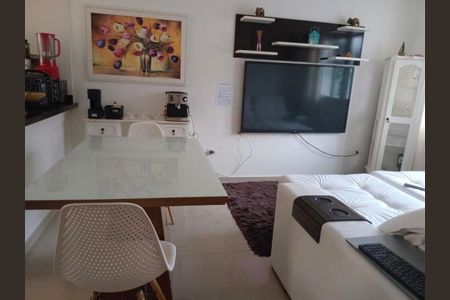 Casa de condomínio para alugar com 109m², 2 quartos e 2 vagas Casa de condomínio para alugar com 109m², 2 quartos e 2 vagasSala de Jantar