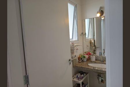 Casa de condomínio para alugar com 109m², 2 quartos e 2 vagas Casa de condomínio para alugar com 109m², 2 quartos e 2 vagasBanheiro
