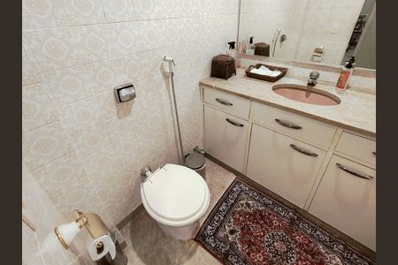 Apartamento à venda com 110m², 3 quartos e 1 vaga Apartamento à venda com 110m², 3 quartos e 1 vagaBanheiro Corredor