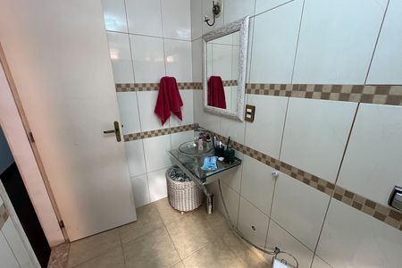 Casa para alugar com 580m², 6 quartos e 4 vagas
