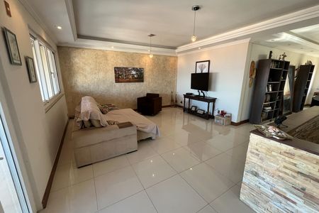 Casa para alugar com 580m², 6 quartos e 4 vagas