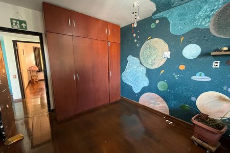 Casa para alugar com 580m², 6 quartos e 4 vagas