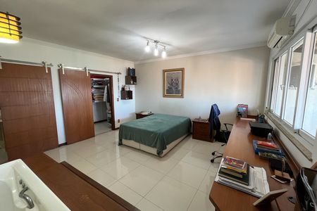 Casa para alugar com 580m², 6 quartos e 4 vagas