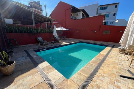 Casa para alugar com 580m², 6 quartos e 4 vagas