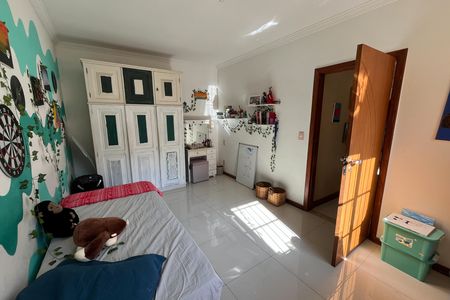 Casa para alugar com 580m², 6 quartos e 4 vagas