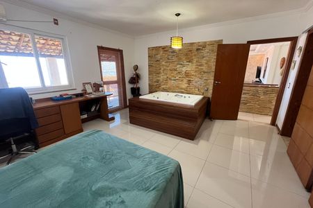 Casa para alugar com 580m², 6 quartos e 4 vagas