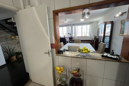 Casa para alugar com 580m², 6 quartos e 4 vagas