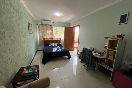 Casa para alugar com 580m², 6 quartos e 4 vagas