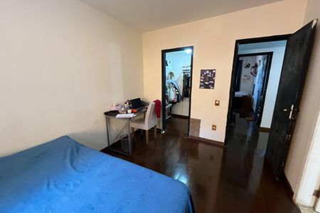 Casa para alugar com 580m², 6 quartos e 4 vagas