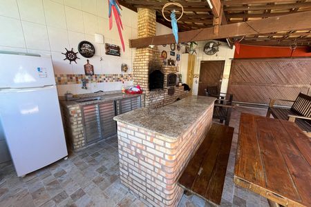 Casa para alugar com 580m², 6 quartos e 4 vagas