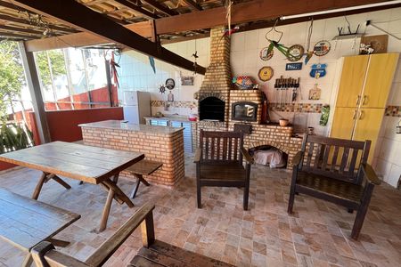 Casa para alugar com 580m², 6 quartos e 4 vagas