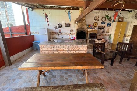 Casa para alugar com 580m², 6 quartos e 4 vagas
