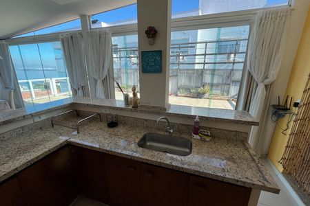 Casa para alugar com 580m², 6 quartos e 4 vagas