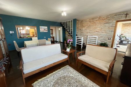 Casa para alugar com 580m², 6 quartos e 4 vagas