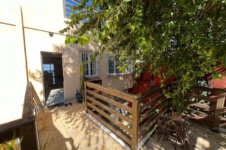 Casa para alugar com 580m², 6 quartos e 4 vagas