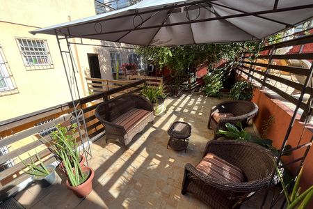 Casa para alugar com 580m², 6 quartos e 4 vagas