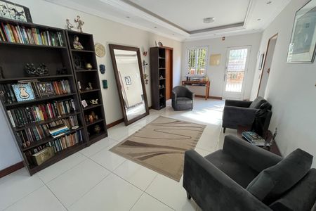 Casa para alugar com 580m², 6 quartos e 4 vagas