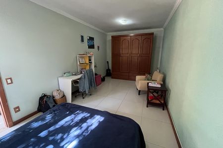 Casa para alugar com 580m², 6 quartos e 4 vagas