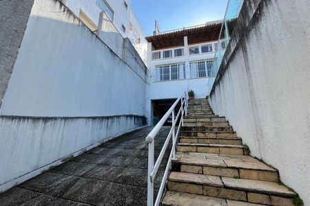 Casa para alugar com 580m², 6 quartos e 4 vagas