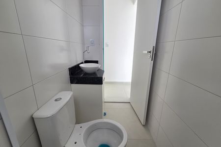 Apartamento para alugar com 70m², 2 quartos e 1 vaga Apartamento para alugar com 70m², 2 quartos e 1 vagaBanheiro