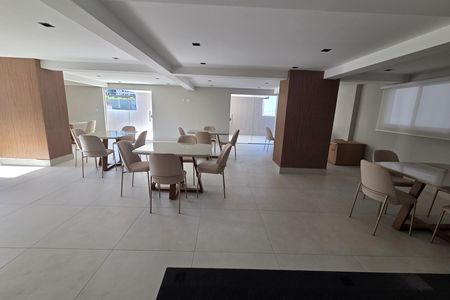 Apartamento para alugar com 70m², 2 quartos e 1 vaga Apartamento para alugar com 70m², 2 quartos e 1 vagaÁrea comum - Salão de festas
