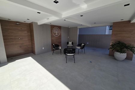 Apartamento para alugar com 70m², 2 quartos e 1 vaga Apartamento para alugar com 70m², 2 quartos e 1 vagaÁrea comum - Piscina