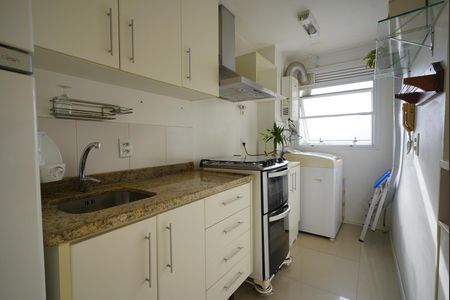 Apartamento para alugar com 56m², 2 quartos e 1 vaga Apartamento para alugar com 56m², 2 quartos e 1 vagaCozinha