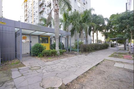 Apartamento para alugar com 56m², 2 quartos e 1 vaga Apartamento para alugar com 56m², 2 quartos e 1 vagaFachada