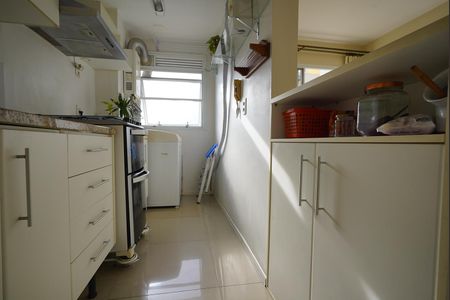 Apartamento para alugar com 56m², 2 quartos e 1 vaga Apartamento para alugar com 56m², 2 quartos e 1 vagaCozinha